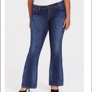 Torrid Source of Wisdom Slim Boot Jean Med Wash 18
